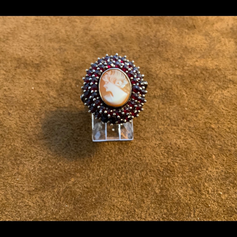 Vintage Swedish cameo and garnet ring
